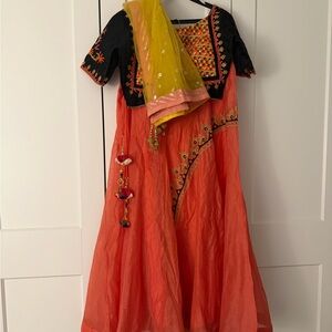 Lehanga/Saree (blouse, shirt, two sarees)